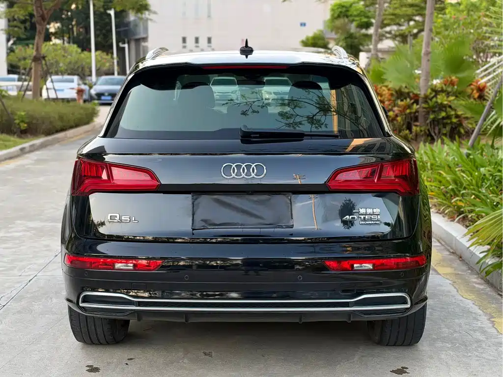 Audi Q5L — миниатюра 4