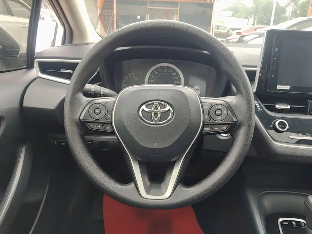 Toyota Corolla — миниатюра 11
