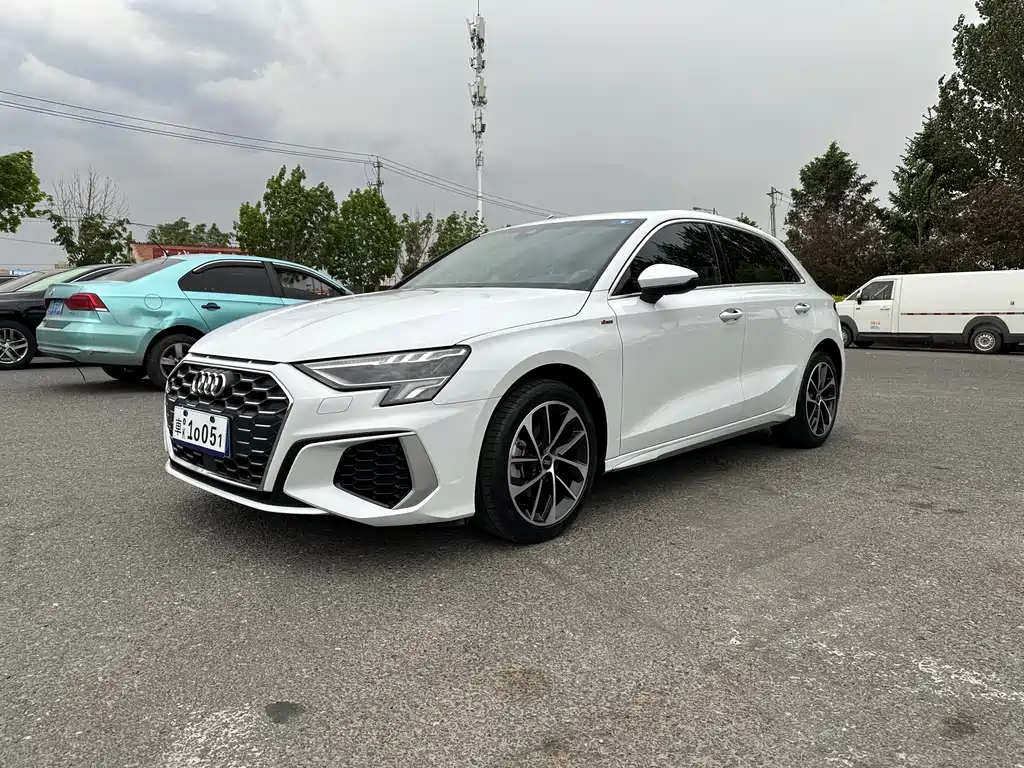 Купить Audi A3