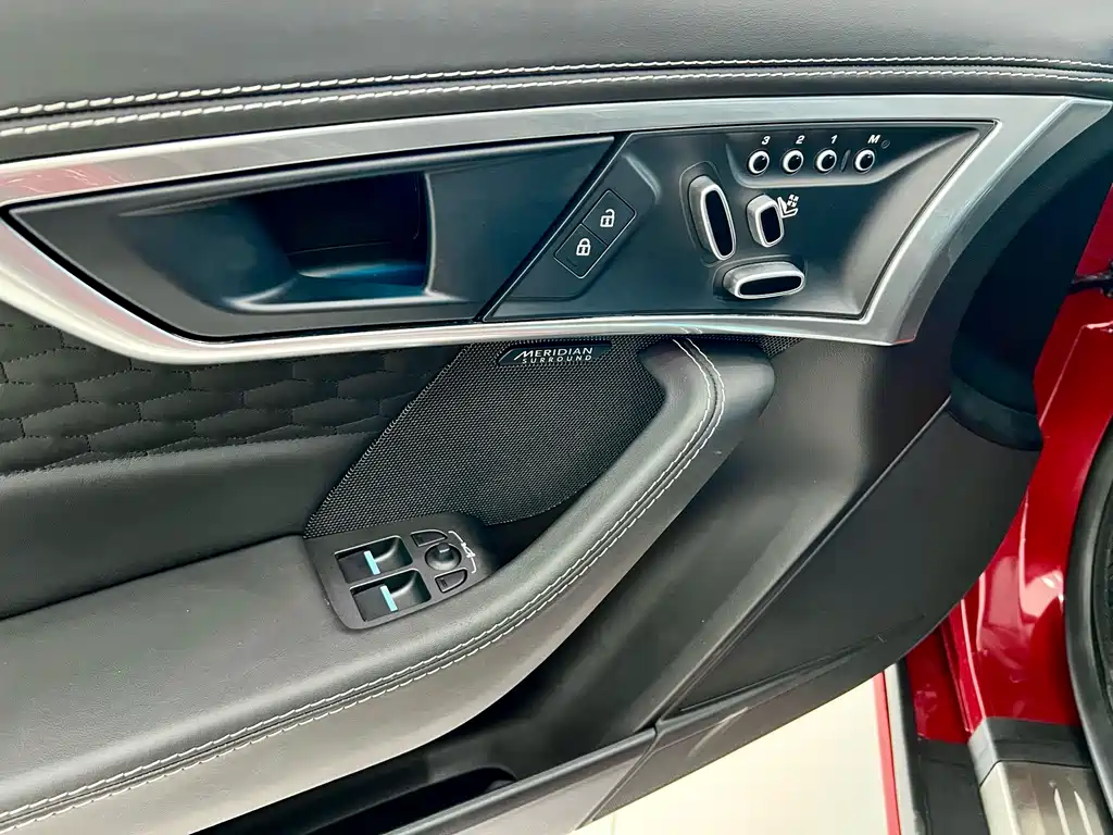 Jaguar F-TYPE — миниатюра 16
