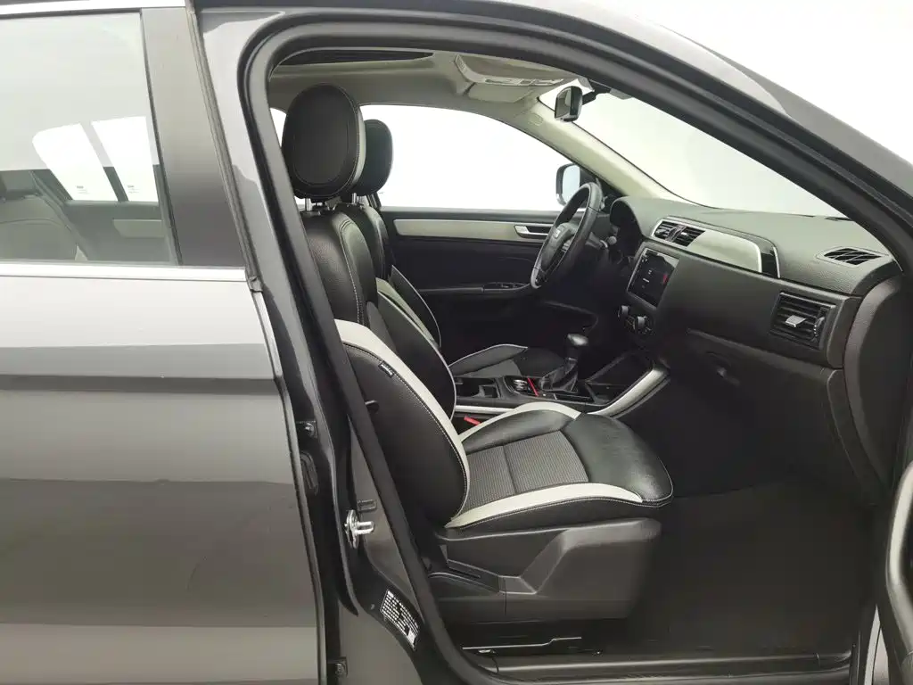 Qoros Qoros 5 — миниатюра 23