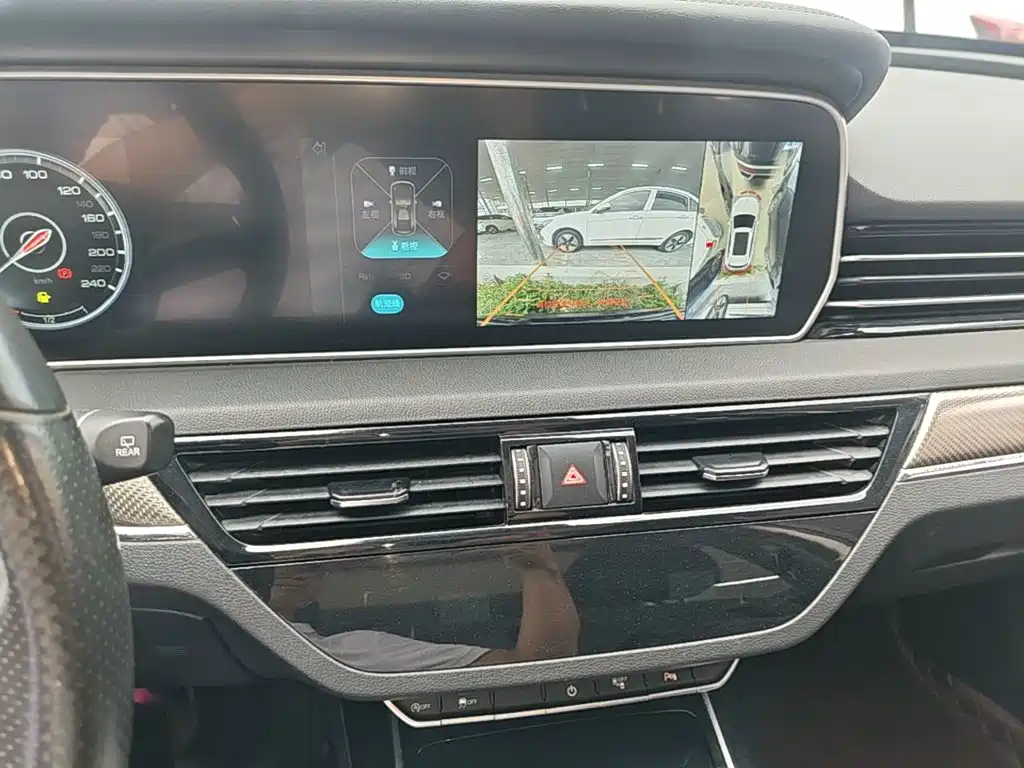 Hongqi Hongqi HS5 — миниатюра 13