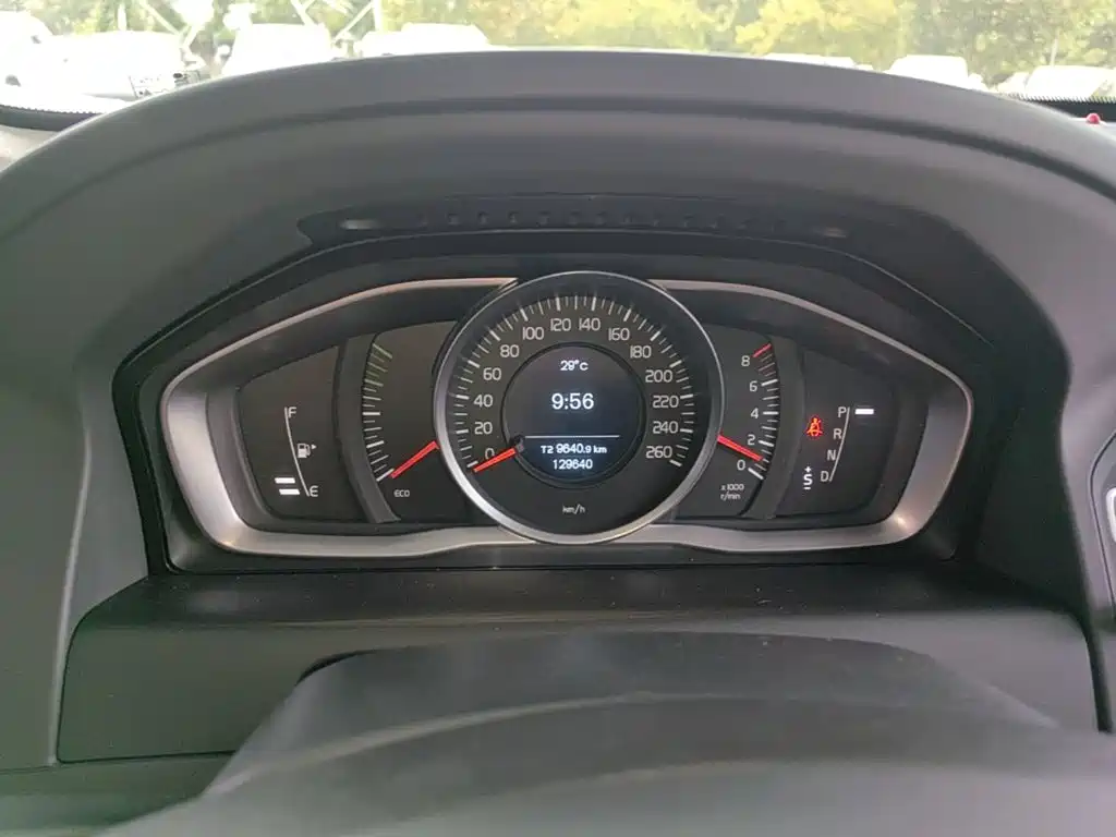 Volvo XC60 — миниатюра 12
