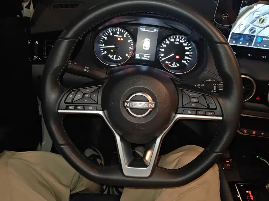 Nissan Qashqai — миниатюра 15