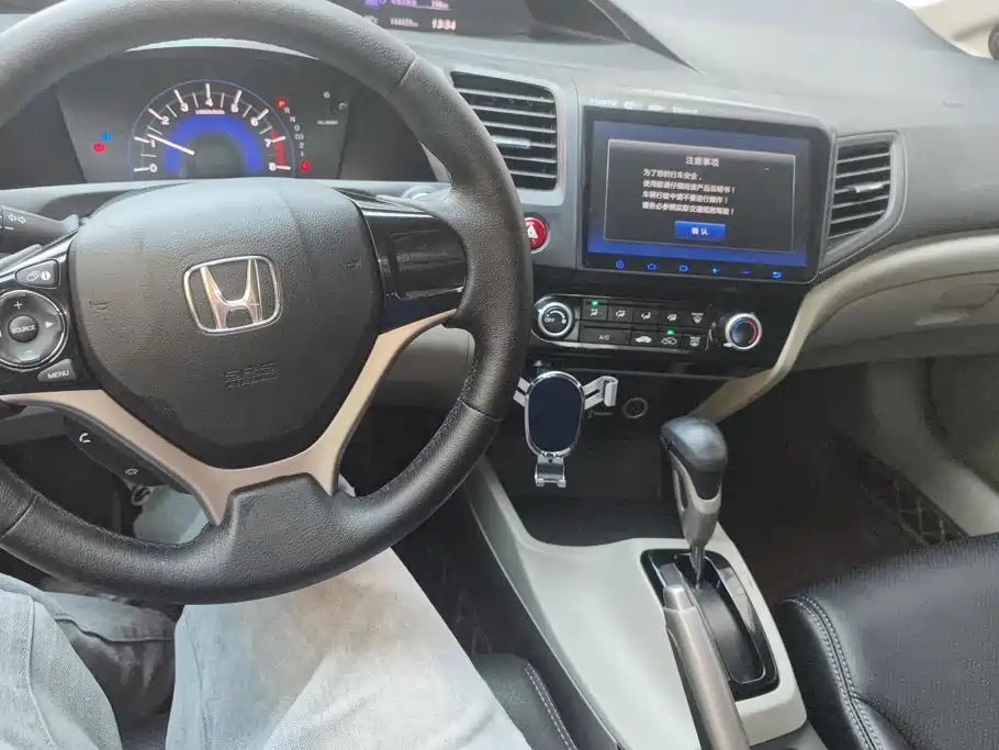 Honda Civic — миниатюра 12