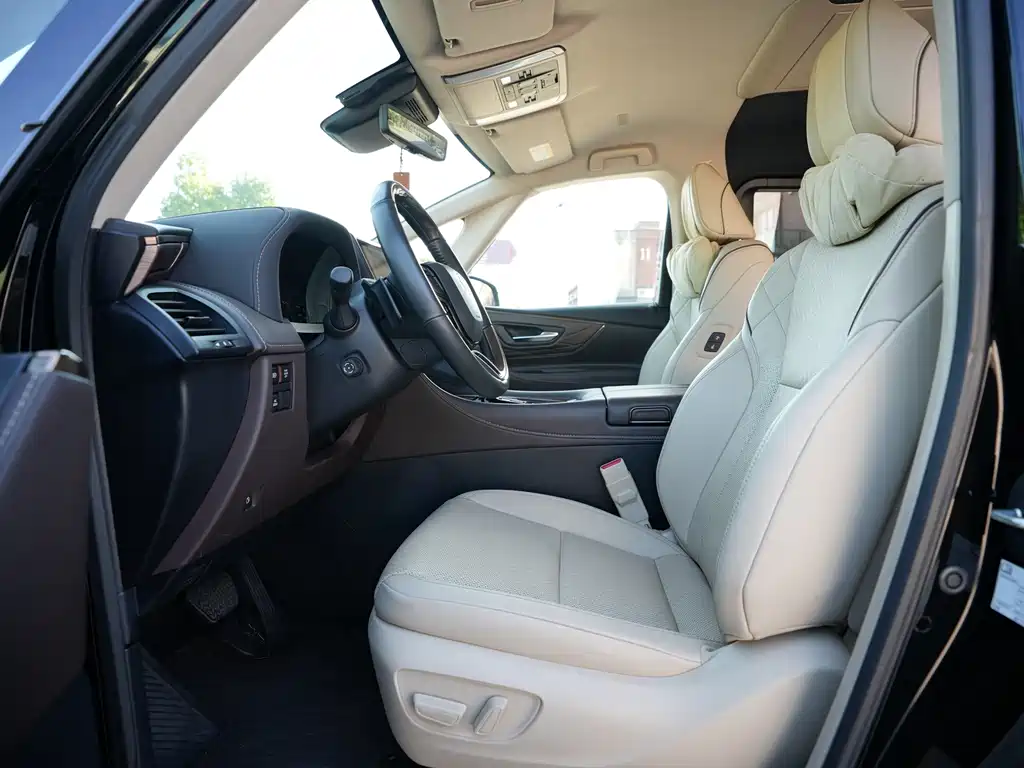 Toyota Alphard — миниатюра 6