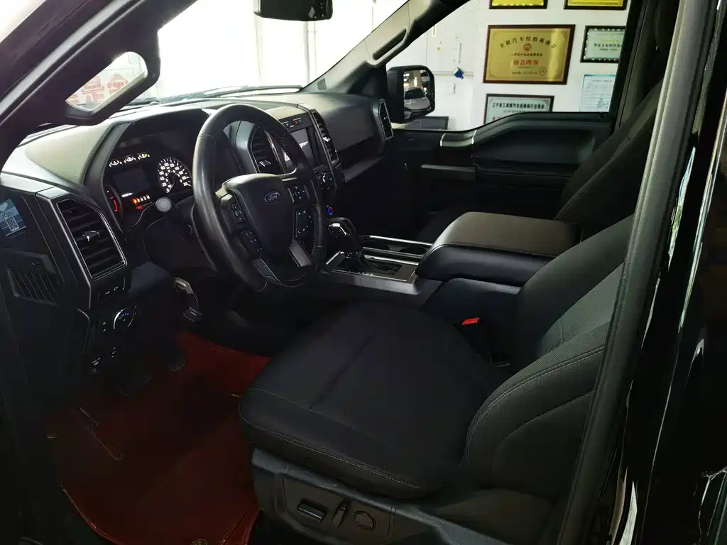 Ford F-150 Raptor — миниатюра 7