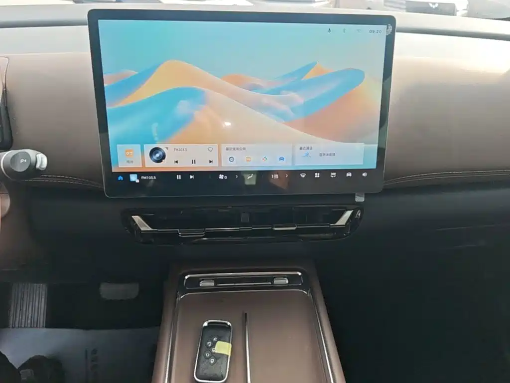 Wuling Xingguang 730 New Energy — миниатюра 13