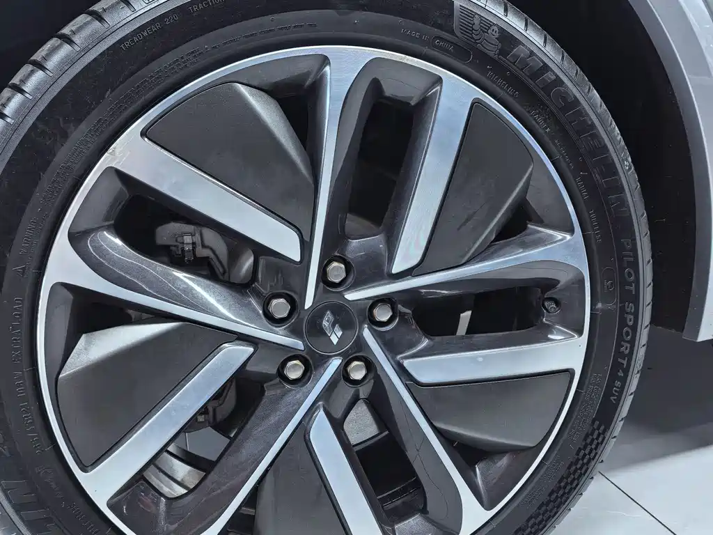 Li Auto Li L9 — миниатюра 12