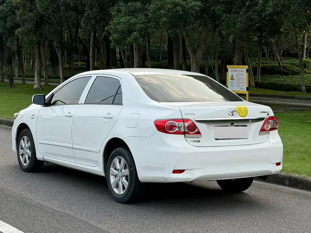 Toyota Corolla — миниатюра 7