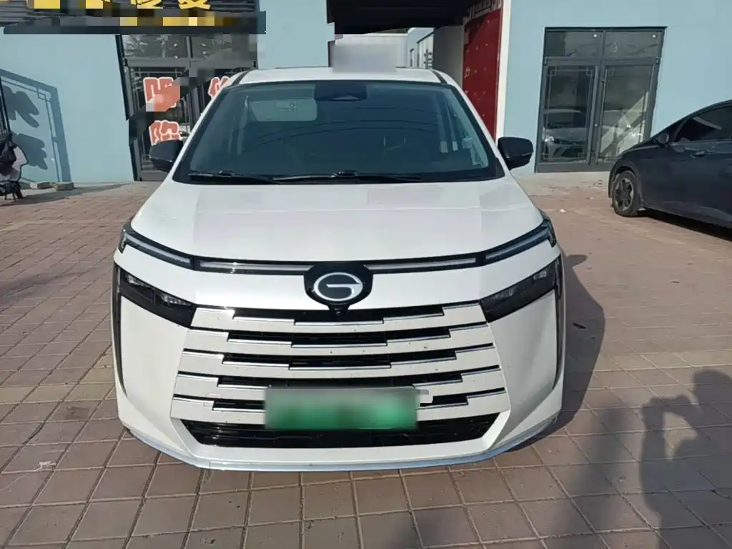 GAC Motor Trumpchi E8 PHEV — миниатюра 3