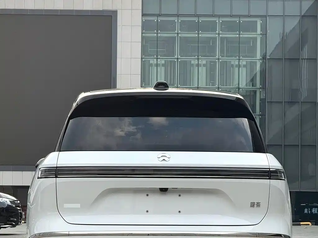 NIO ES8 — миниатюра 13