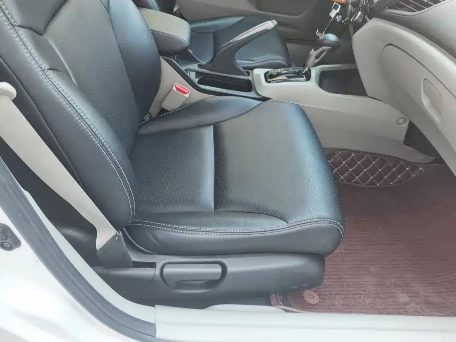 Honda Civic — миниатюра 8