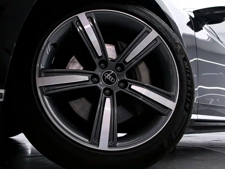 Audi A8 — миниатюра 18