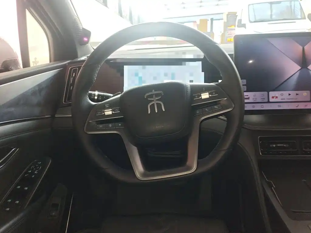 BYD L DM-i — миниатюра 6