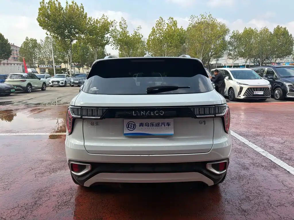 Lynk & Co 01 — миниатюра 5