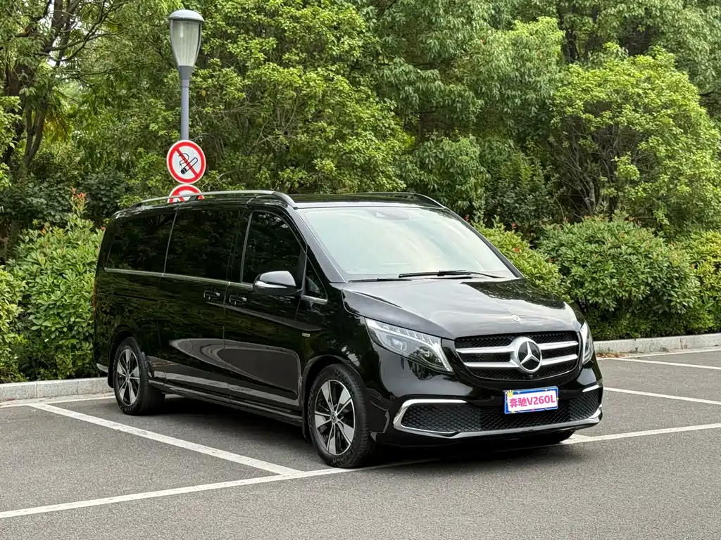 Mercedes-Benz V-Class — миниатюра 2