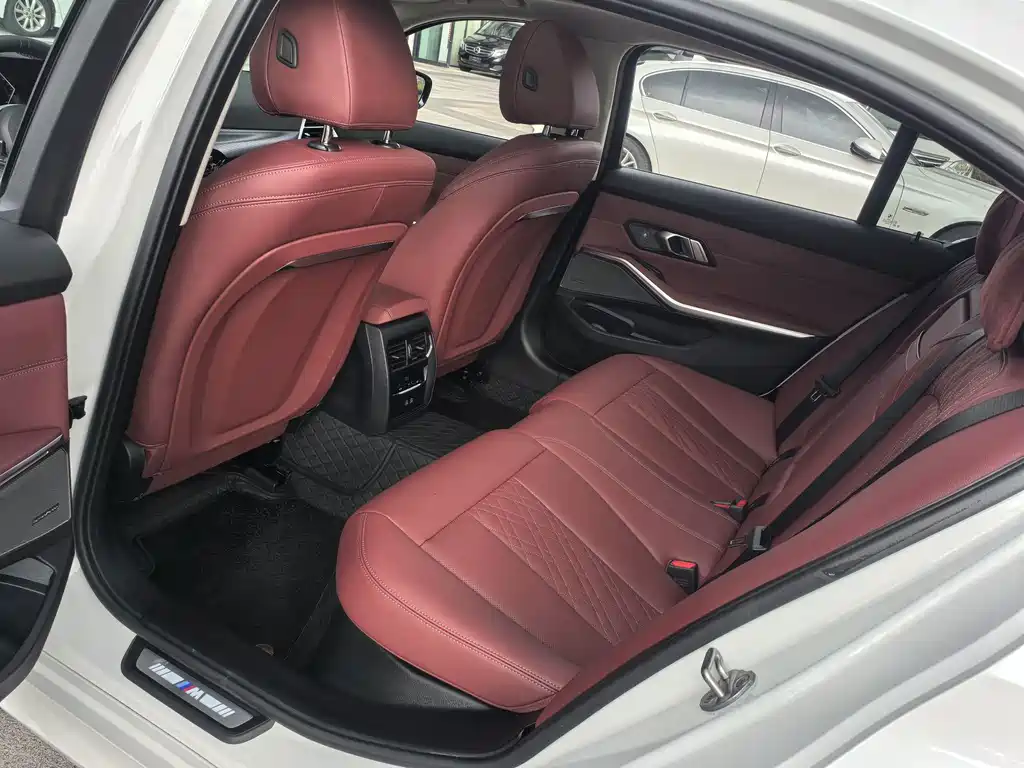 BMW 3 Series — миниатюра 17