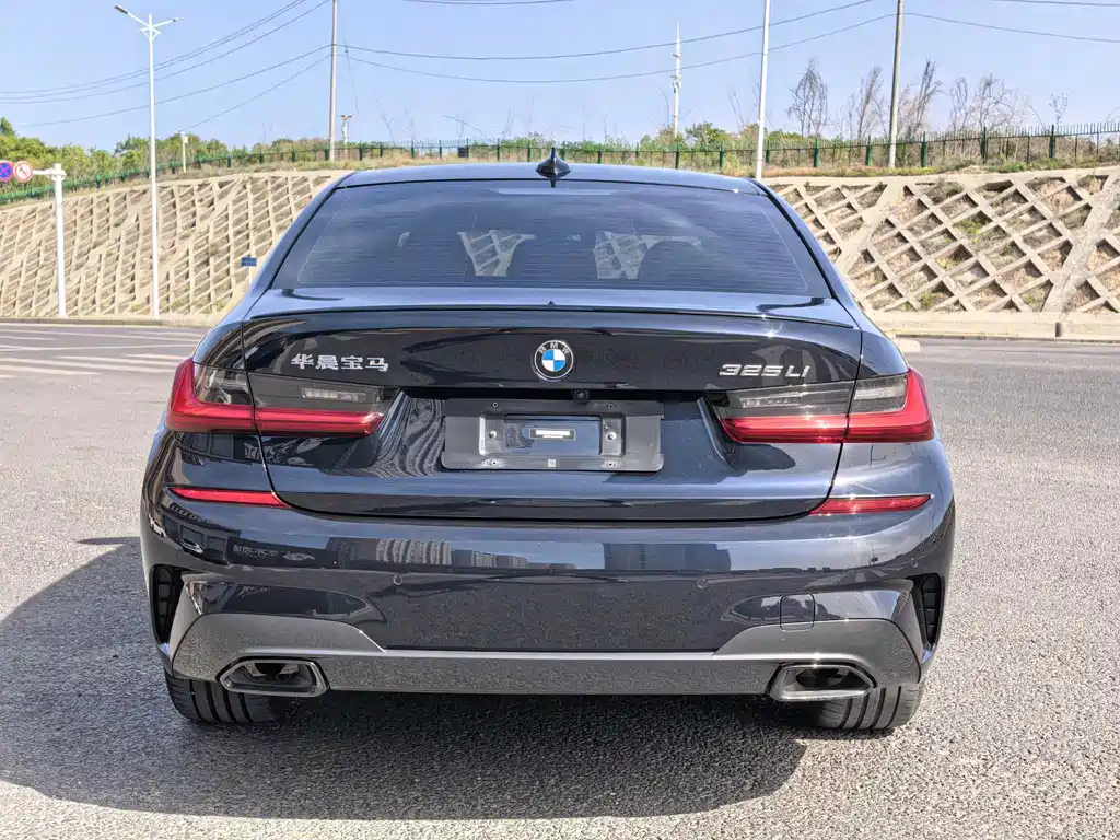 BMW 3 Series 3 2022 325i M Sport