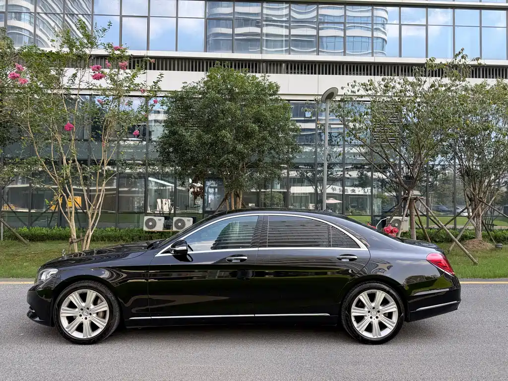 Mercedes-Benz S-Class — миниатюра 8