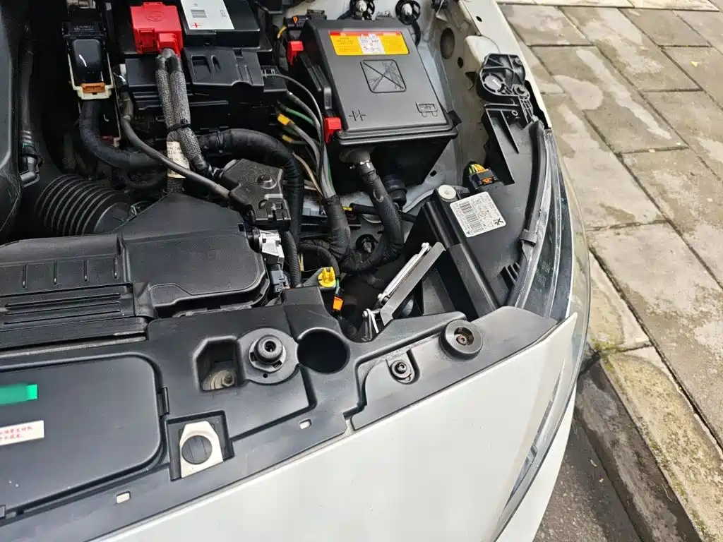 Peugeot 408 — миниатюра 20