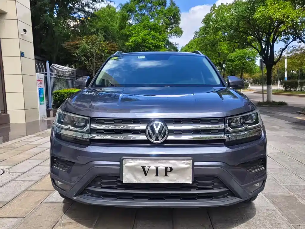 Купить Volkswagen Tharu