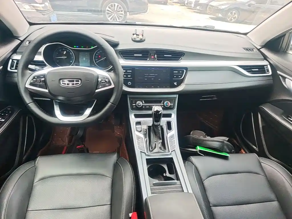 Geely Emgrand — миниатюра 10