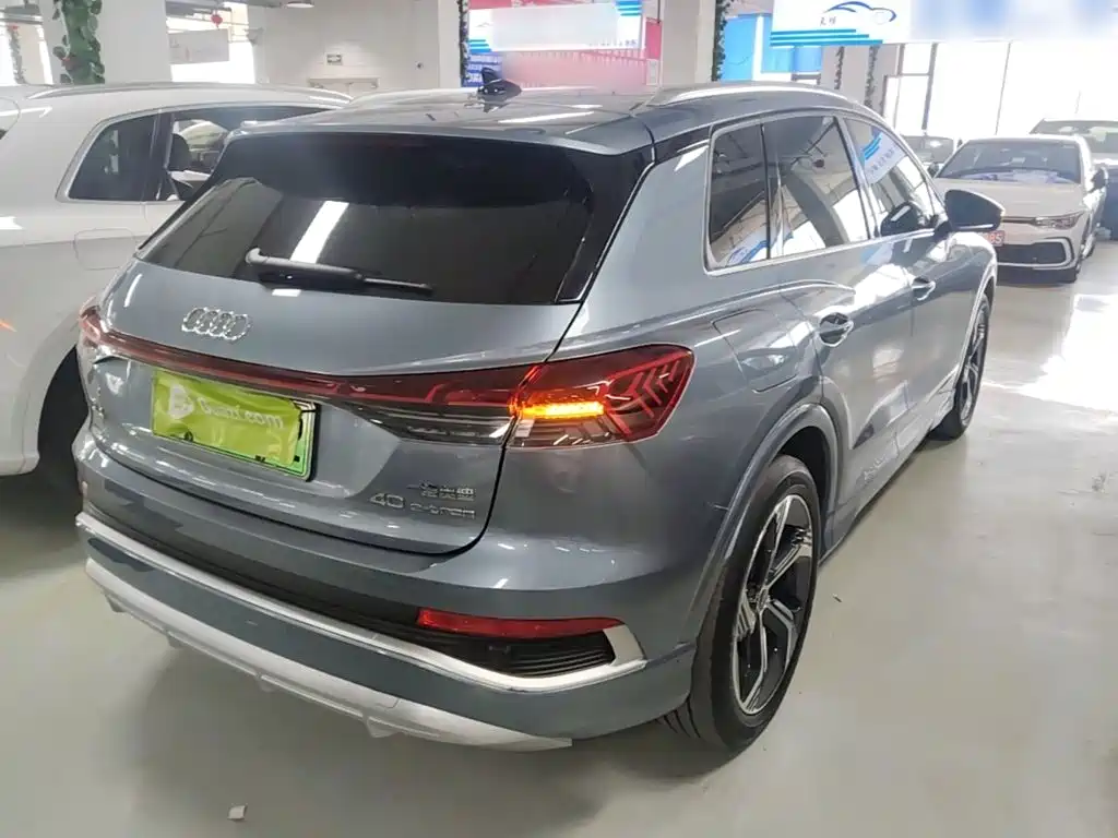 Audi Q4 e-tron — миниатюра 7