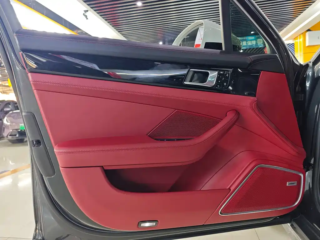 Porsche Panamera — миниатюра 5