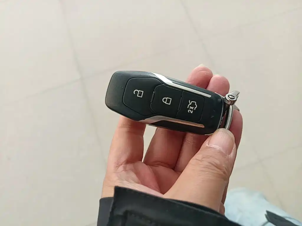 Ford Edge — миниатюра 9
