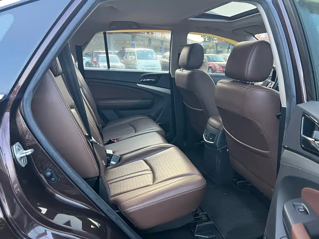 BYD S7 2015 2.0T AT Luxury