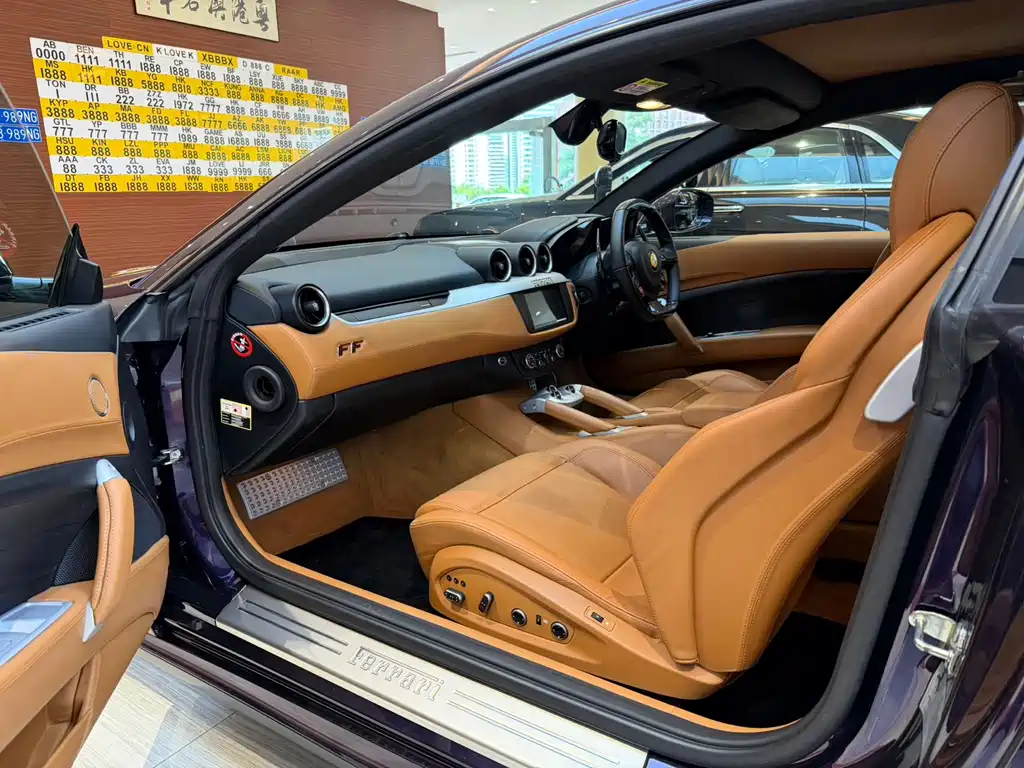 Ferrari FF — миниатюра 9