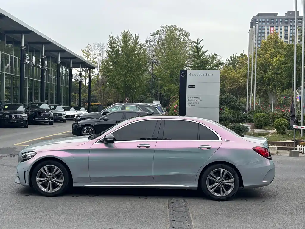 Mercedes-Benz C-Class — миниатюра 2