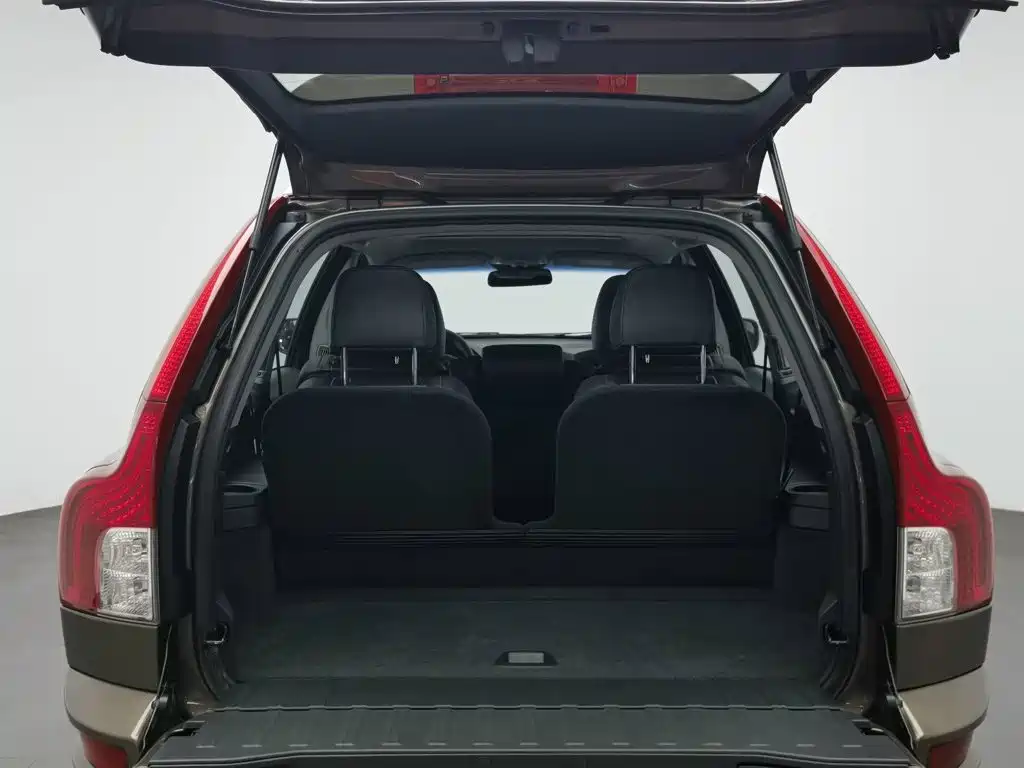 Volvo XC Classic — миниатюра 16