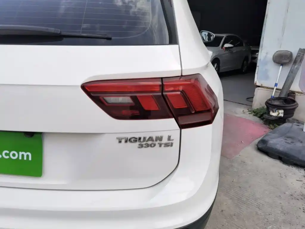 Volkswagen Tiguan L — миниатюра 8