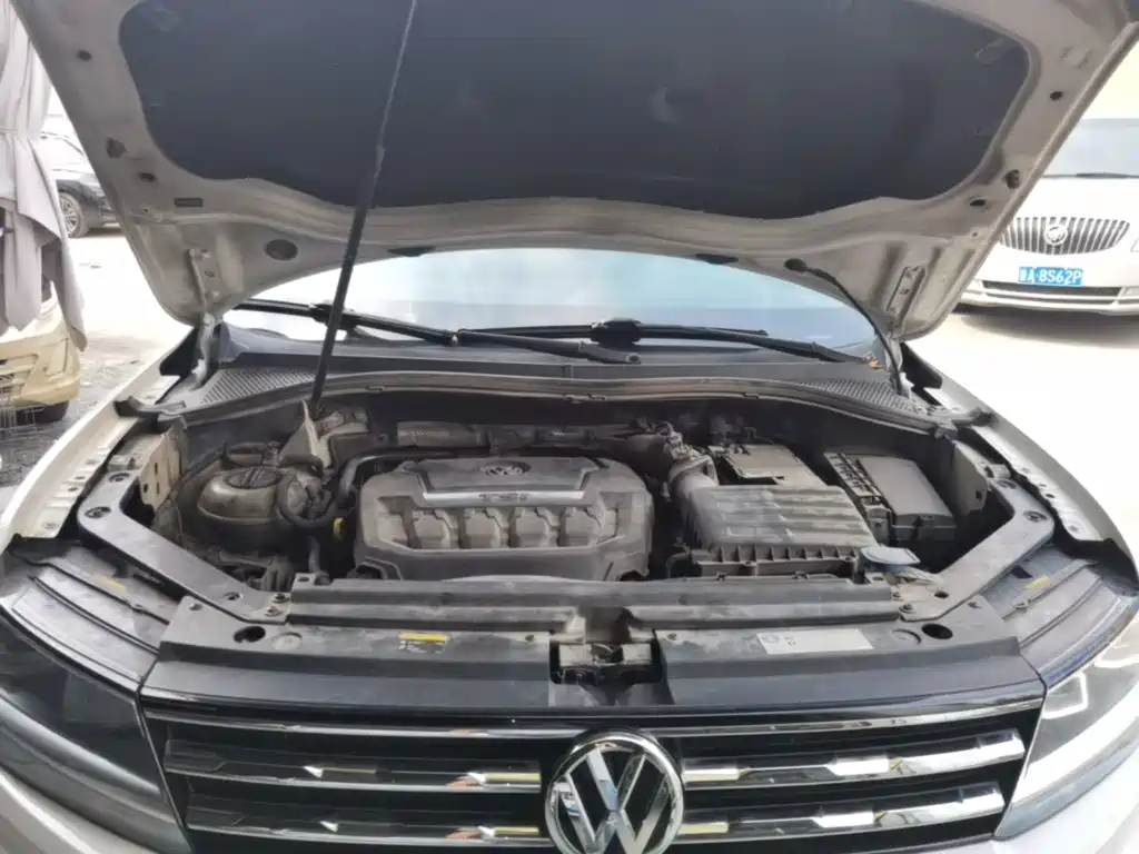Volkswagen Tiguan L — миниатюра 20