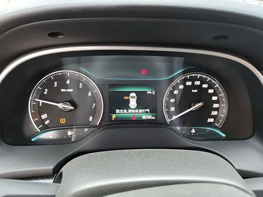 Buick Excelle — миниатюра 12