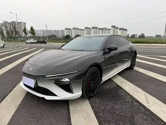 NEZHA AUTOMOBILE NEZHA S 2023