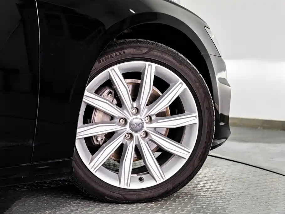 Audi A6L — миниатюра 6