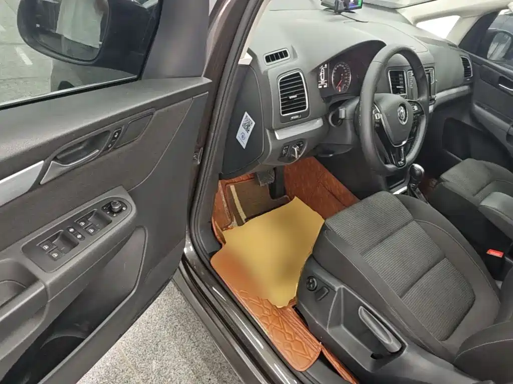 Volkswagen Sharan — миниатюра 16