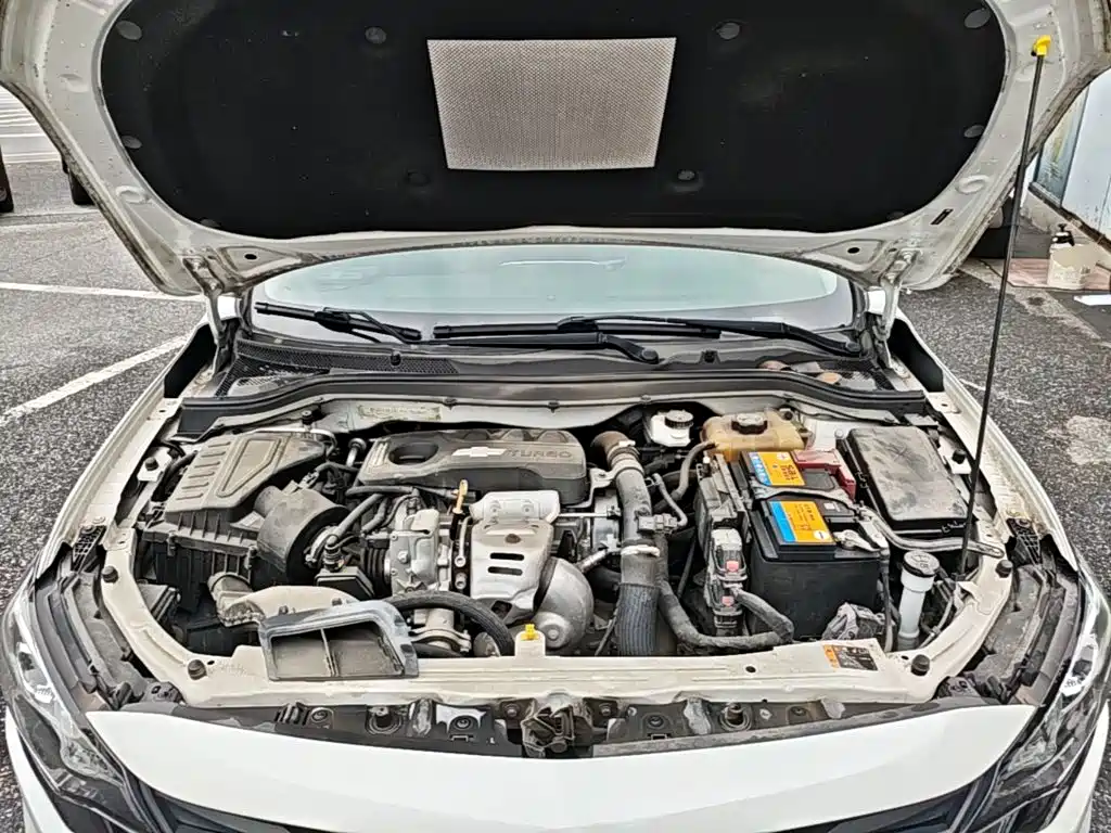 Chevrolet Monza — миниатюра 20