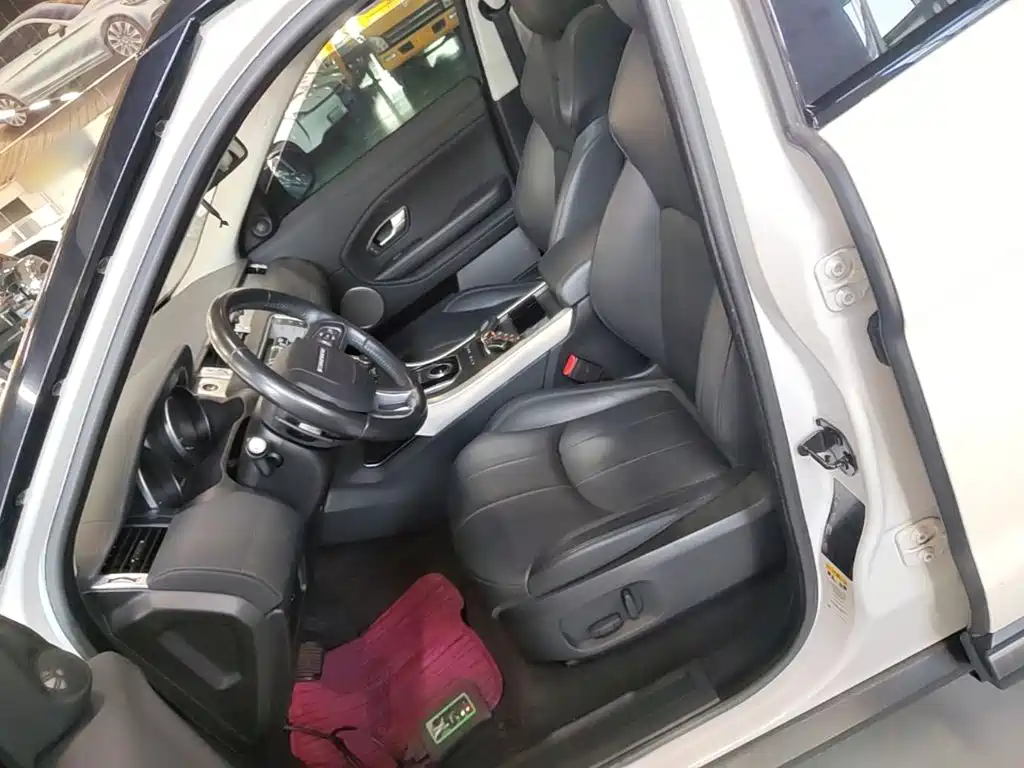 Land Rover Evoque — миниатюра 15