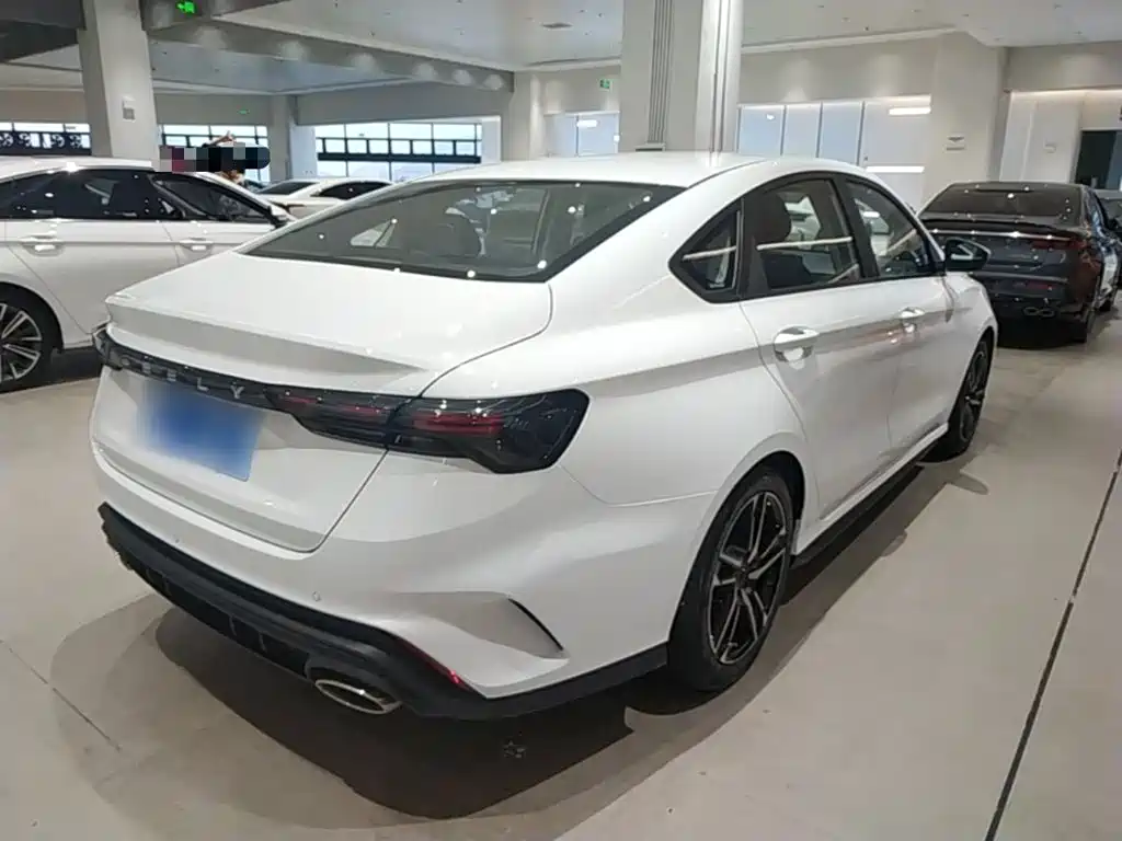 Geely Binrui — миниатюра 7