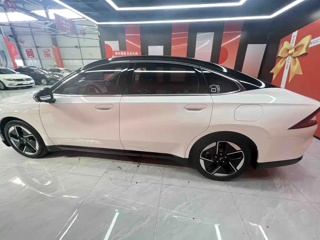 Wuling Xingguang — миниатюра 7