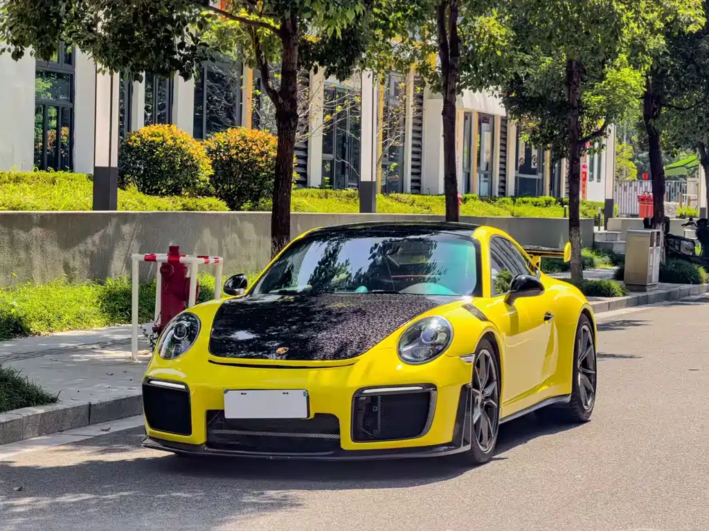 Porsche 911