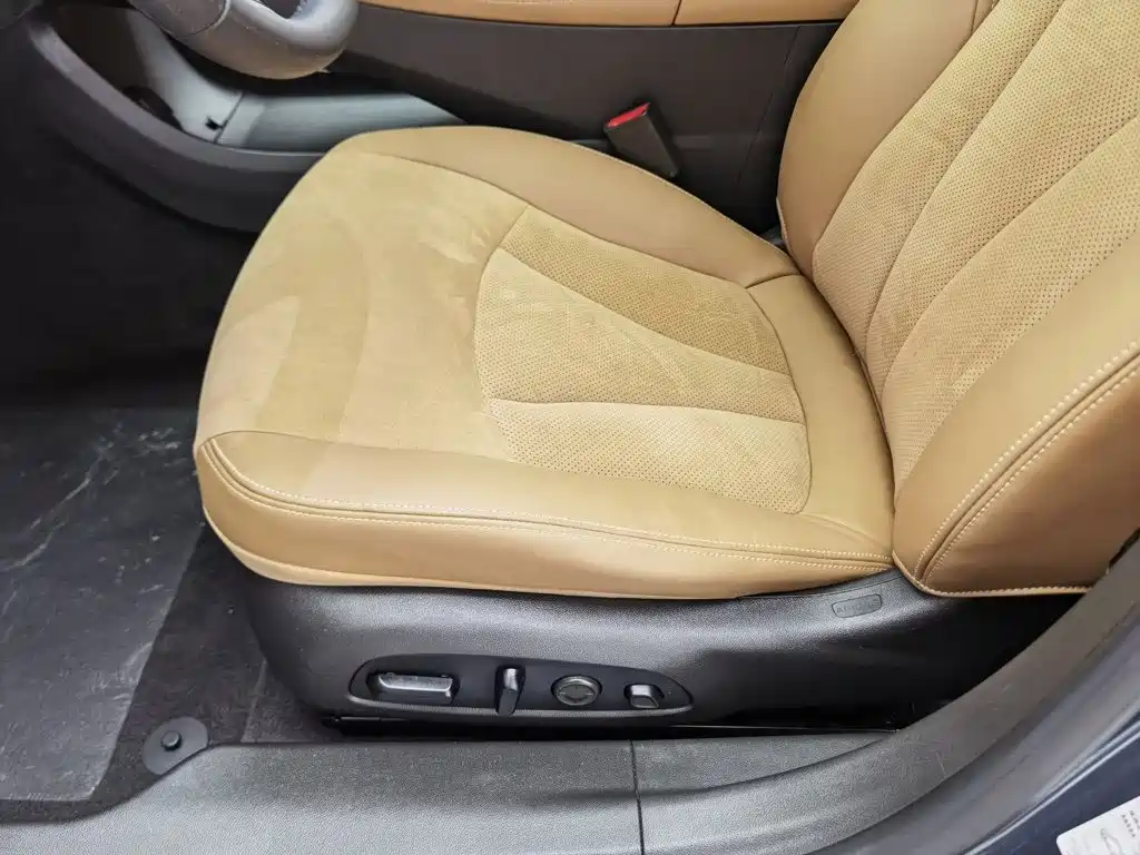 Buick LaCrosse — миниатюра 20