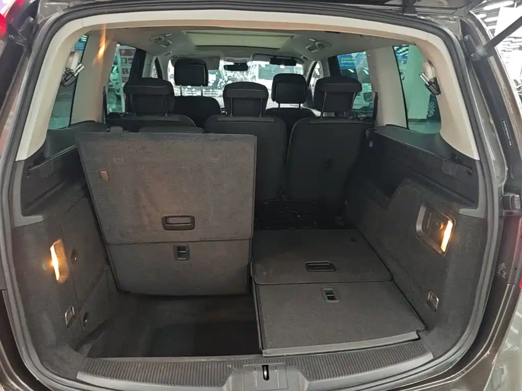 Volkswagen Sharan — миниатюра 19