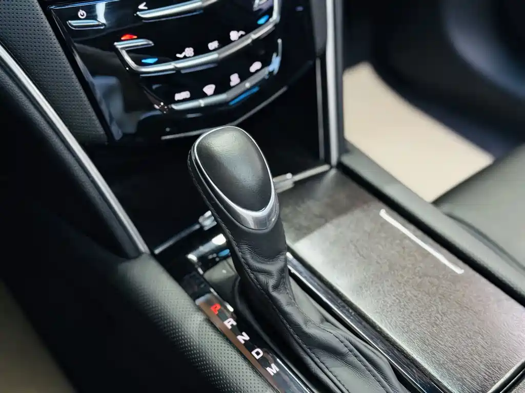 Cadillac XTS — миниатюра 10