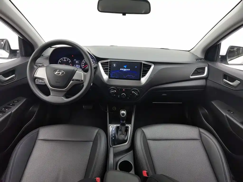 Hyundai Verna — миниатюра 5
