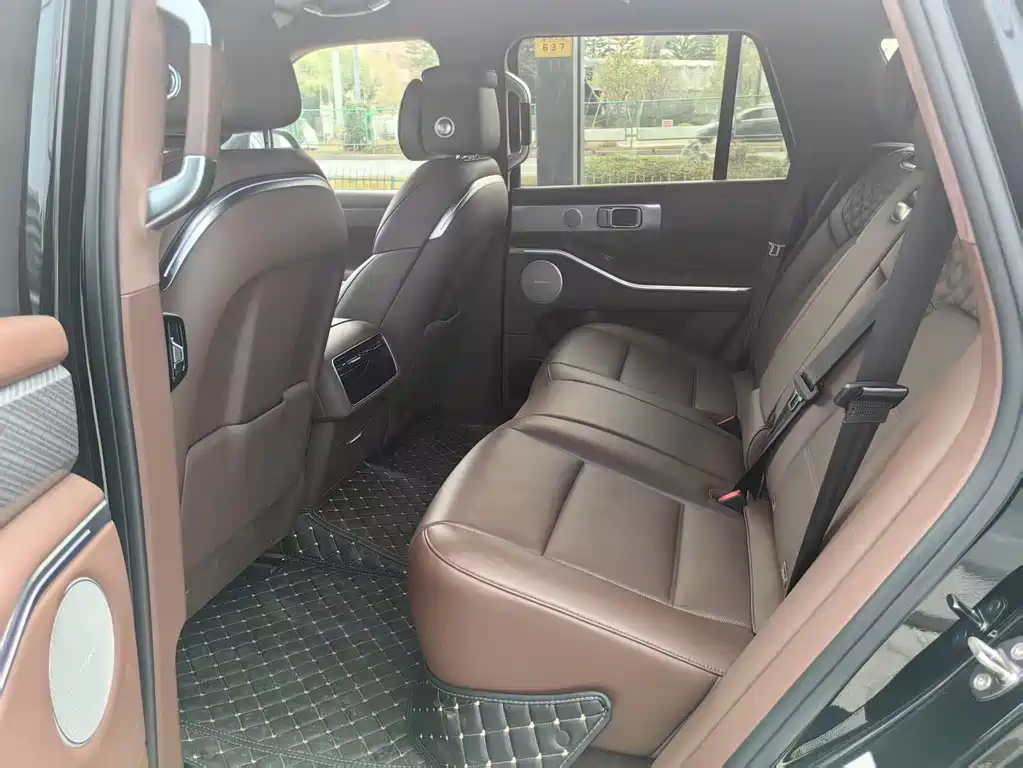 TANK TANK 700 NEW ENERGY